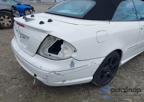 2005 Mercedes-Benz Clk 500 z USA, uszkodzony, nr VIN WDBTK75J55F134619